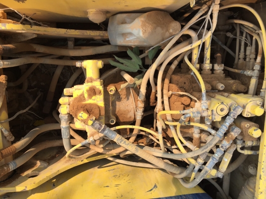 เก่านอก 6 เดือน 795,000 บาท KOBELCO SK100 Mark 3 เครื่องดี ปั้มแรง โช่หนา เอวแน่น ไฟฟ่าครบ เอกสารเล่มทะเบียน เก่านอก 6 เดือน 795,000 บาท KOBELCO SK100 Mark 3 เครื่องดี ปั้มแรง โช่หนา เอวแน่น ไฟฟ่าครบ เอกสารเล่มทะเบียน