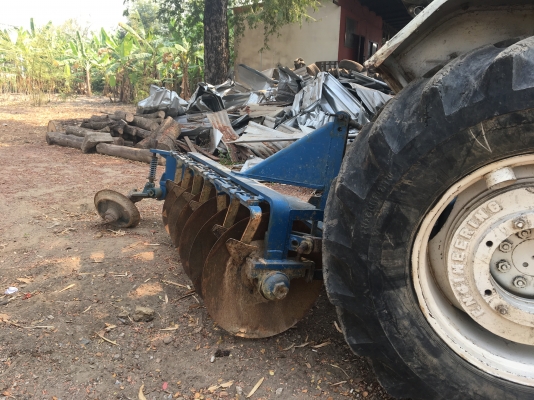 รถไถมือสอง ขายรถไถฟรีอด6600แรงมีไบมีดหน้าและผาน7ลูก พร้อมใช้งานสวยๆครับ ราคา350000บาท สนใจ โทร081-365-5997 อำพร พาเจริญ ต. วังบัว อ. คลองขลุงจ.กำแพงเพชร (มีค้าแนะนำ5000มาจากเฟสใครแจ้งด้วยนะครับ) ดูสินค้าเพิ่มเติมได้ที่  (http://buasorn.truck2hand.com)