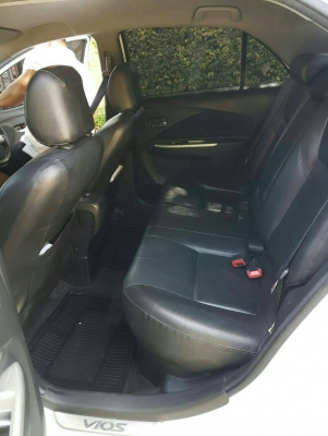 Toyota vios สีขาว ปลายปี11  ตัวG ท็อป