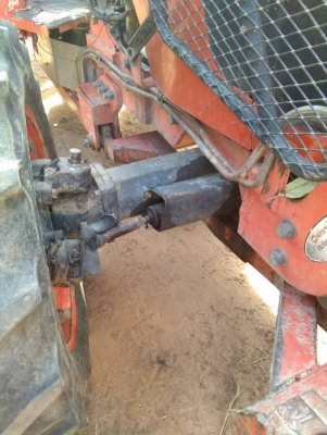 KUBOTA M7040 ปี 54 ราคา 375,000 บาท 2,500 เครื่องดี เกียร์แรง ยางดี. (ใบมีด-หาง 3 ) เอกสารเล่มทะเบียน KUBOTA M7040 ปี 54 ราคา 375,000 บาท 2,500 เครื่องดี เกียร์แรง ยางดี. (ใบมีด-หาง 3 ) เอกสารเล่มทะเบียน