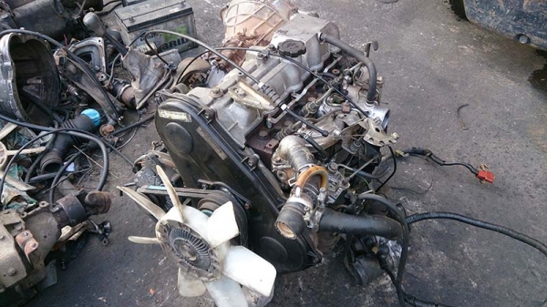 ขายเครื่องยนต์ดีเซล Toyota 2L พร้อมเลข