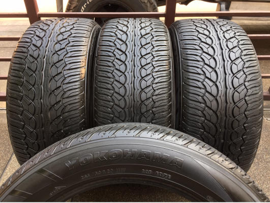 ยาง Yokohama 265 50 20 ปลายปี15 ดอกเต็ม เนื้อนิ่ม ใช้ยาว ราคาไม่แพง