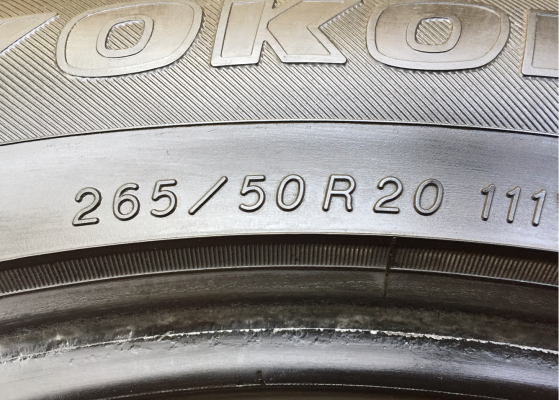 ยาง Yokohama 265 50 20 ปลายปี15 ดอกเต็ม เนื้อนิ่ม ใช้ยาว ราคาไม่แพง