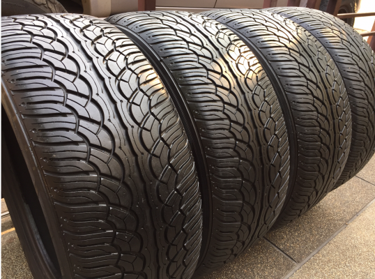 ยาง Yokohama 265 50 20 ปลายปี15 ดอกเต็ม เนื้อนิ่ม ใช้ยาว ราคาไม่แพง