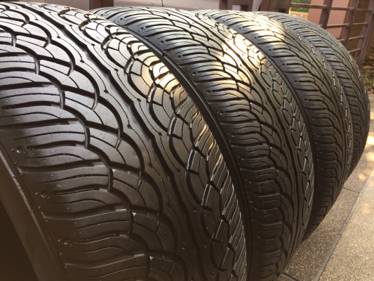 ยาง Yokohama 265 50 20 ปลายปี15 ดอกเต็ม เนื้อนิ่ม ใช้ยาว ราคาไม่แพง