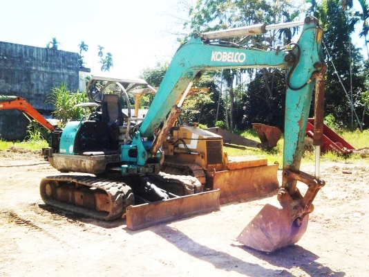ขายยกคู่ รถแบ๊คโฮ KOBELCO SK045 กับ เทรลเลอร์ ISUZU 6 ล้อ 85 แรงม้า (ปรับลดจากราคา 535,000 บาท ครับ) ขายยกคู่ รถแบ๊คโฮ KOBELCO SK045 กับ เทรลเลอร์ ISUZU 6 ล้อ 85 แรงม้า (ปรับลดจากราคา 535,000 บาท ครับ)