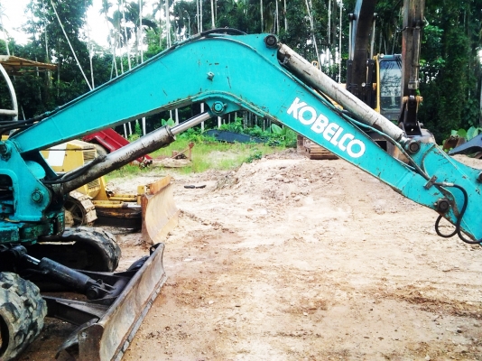 ขายยกคู่ รถแบ๊คโฮ KOBELCO SK045 กับ เทรลเลอร์ ISUZU 6 ล้อ 85 แรงม้า (ปรับลดจากราคา 535,000 บาท ครับ)