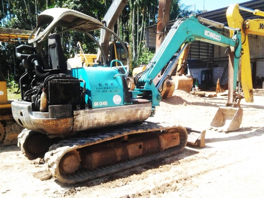 ขายยกคู่ รถแบ๊คโฮ KOBELCO SK045 กับ เทรลเลอร์ ISUZU 6 ล้อ 85 แรงม้า (ปรับลดจากราคา 535,000 บาท ครับ) ขายยกคู่ รถแบ๊คโฮ KOBELCO SK045 กับ เทรลเลอร์ ISUZU 6 ล้อ 85 แรงม้า (ปรับลดจากราคา 535,000 บาท ครับ)