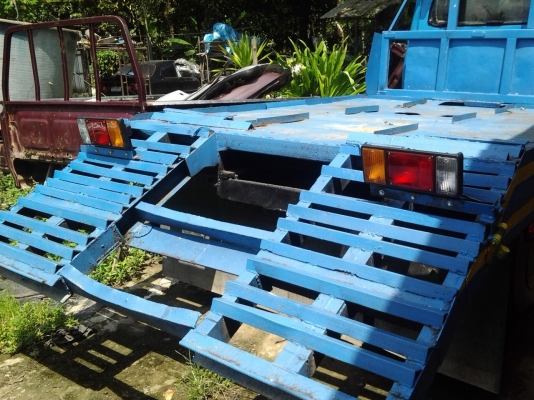 ขายยกคู่ รถแบ๊คโฮ KOBELCO SK045 กับ เทรลเลอร์ ISUZU 6 ล้อ 85 แรงม้า (ปรับลดจากราคา 535,000 บาท ครับ)