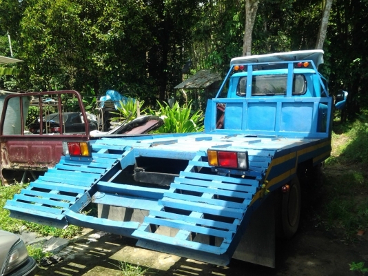 ขายยกคู่ รถแบ๊คโฮ KOBELCO SK045 กับ เทรลเลอร์ ISUZU 6 ล้อ 85 แรงม้า (ปรับลดจากราคา 535,000 บาท ครับ)
