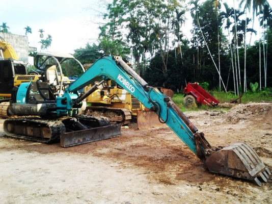ขายยกคู่ รถแบ๊คโฮ KOBELCO SK045 กับ เทรลเลอร์ ISUZU 6 ล้อ 85 แรงม้า (ปรับลดจากราคา 535,000 บาท ครับ) ขายยกคู่ รถแบ๊คโฮ KOBELCO SK045 กับ เทรลเลอร์ ISUZU 6 ล้อ 85 แรงม้า (ปรับลดจากราคา 535,000 บาท ครับ)