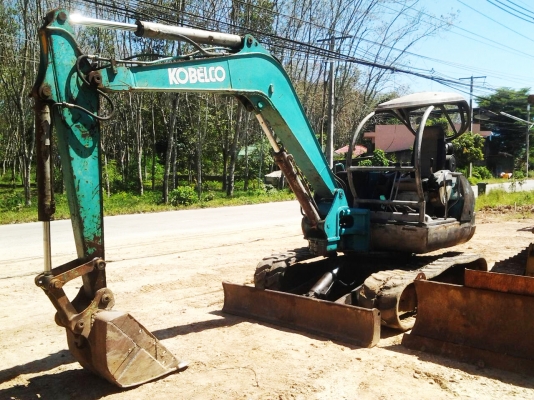 ขายยกคู่ รถแบ๊คโฮ KOBELCO SK045 กับ เทรลเลอร์ ISUZU 6 ล้อ 85 แรงม้า (ปรับลดจากราคา 535,000 บาท ครับ)