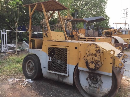 รถบดสั่นสะเทือน4.5ตัน ล้อยาง-เหล็ก วาตานาเบ้