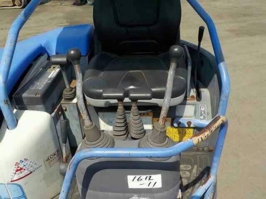 ขายรถขุดสภาพนางฟ้า MITSUBISHI MM20CR