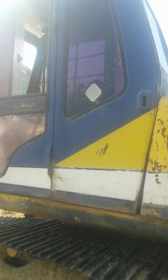 ขายรถขุดแบ็คโฮ KOBELCO SK200 MART 3  ช่วงล่าง เครื่อง ปั้มแรง ราคา475,000บ. สนใจ 0835601591 หรือ 0903494058