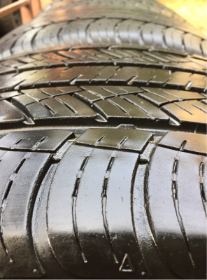 ยาง Thunderer 265 50 20 ปี15 คู่ สิ้นปี14 คู่ ดอกเต็ม ไม่มีปะ เนื้อนิ่ม ใช้ยาว ราคาไม่แพง