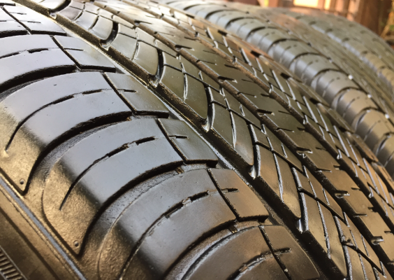 ยาง Thunderer 265 50 20 ปี15 คู่ สิ้นปี14 คู่ ดอกเต็ม ไม่มีปะ เนื้อนิ่ม ใช้ยาว ราคาไม่แพง