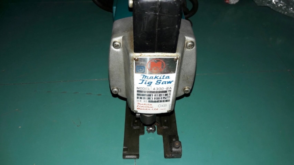 ขายเลื่อยจิ๊กซอMAKITA MADE IN JAPAN.รุ่นMแดงมือสอง