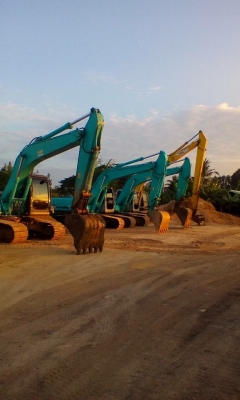 ให้เช่า รถแมคโคร รายวัน/รายเดือน sk120-200 สนใจติดต่อสอบถามรายละเอียดได้ที่ คุณ เบียร์ 0802719535