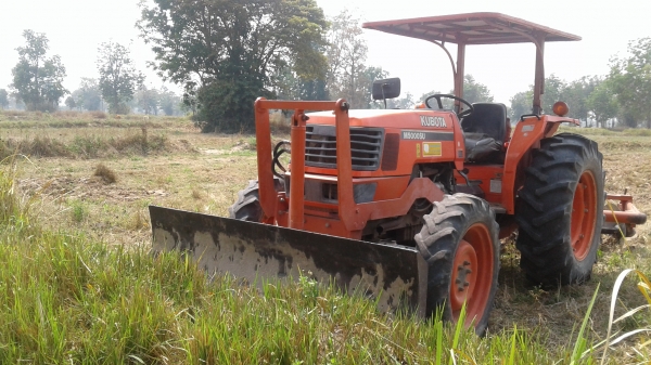 ขายตามสภาพรถไถ50แรงมีเล่มทะเบียนพร้อมโรต้ารีสวยๆราคาต่อรองได้ ขายตามสภาพรถไถ50แรงมีเล่มทะเบียนพร้อมโรต้ารีสวยๆราคาต่อรองได้