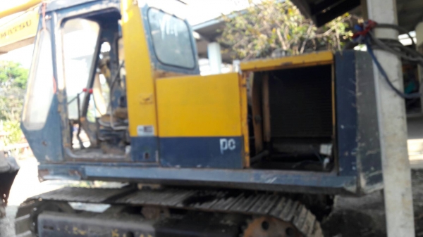 ขายkomatsu PC 100 รุ่น1