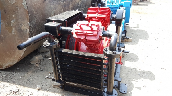 ขายปั้มลมแบบลูกสูบ ขนาด 30 แรงพร้อมมอเตอร์ ใช้งานได้เลย