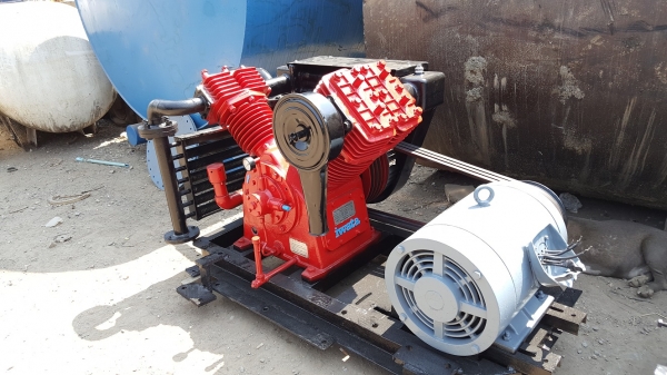 ขายปั้มลมแบบลูกสูบ ขนาด 30 แรงพร้อมมอเตอร์ ใช้งานได้เลย