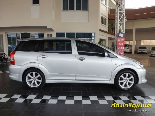 TOYOTA WISH 2.0 Q VVT-I AT Sunroof ปี 2004 TOYOTA WISH 2.0 Q VVT-I AT Sunroof ปี 2004