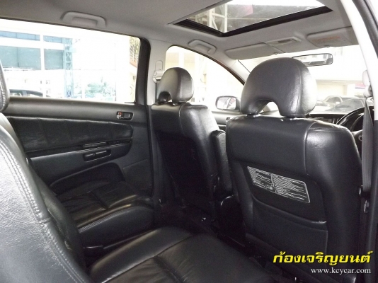 TOYOTA WISH 2.0 Q VVT-I AT Sunroof ปี 2004