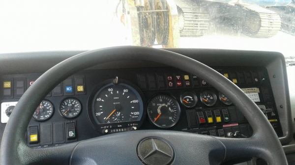 ALL TERRAIN CRANE TADANO GA1000N ALL TERRAIN CRANE TADANO GA1000N