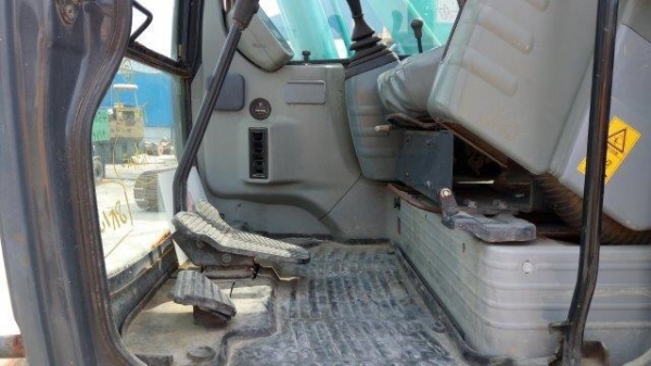 KOBELCO SK135SR รถเก่านอก100\% รถสวย ราคาไม่แพงครับ KOBELCO SK135SR รถเก่านอก100\% รถสวย ราคาไม่แพงครับ