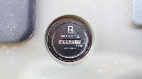 KOBELCO SK135SR รถเก่านอก100\% รถสวย ราคาไม่แพงครับ KOBELCO SK135SR รถเก่านอก100\% รถสวย ราคาไม่แพงครับ