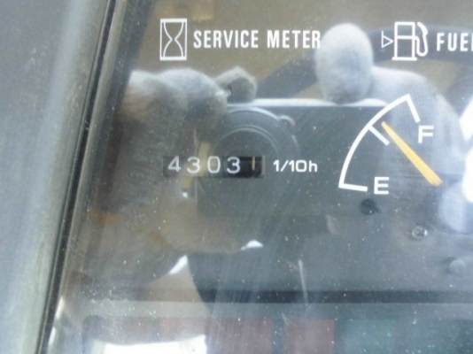 รถบด Komatsu รุ่น JV100WA-2 ปี 2003 สภาพสวยมาก ๆ นำเข้าจากญี่ปุ่น รถบด Komatsu รุ่น JV100WA-2 ปี 2003 สภาพสวยมาก ๆ นำเข้าจากญี่ปุ่น