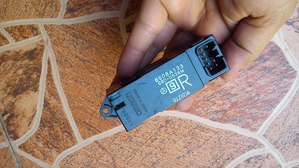 สวิทช์ กด กระจก Mitsubishi ด้านหลัง ข้างขวา