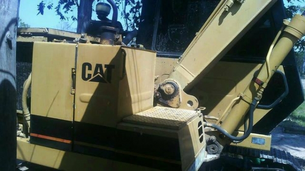 ขาย!! >>> CAT E70 <<< เบอร์ติดต่อ 098-7155789