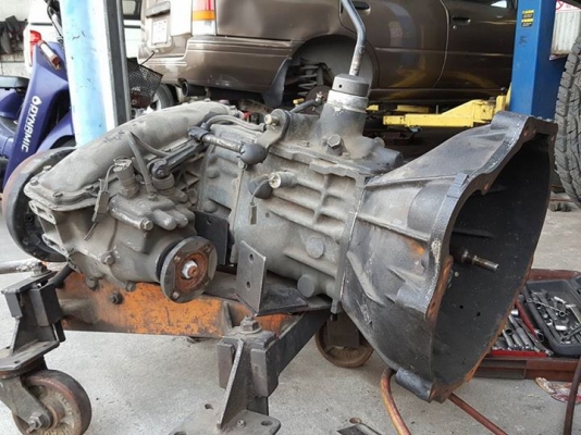 ขายเกียร์ Nissan Safari TD42 ตัวสั้น