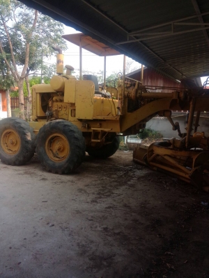 รถเกรด ยี่ห้อ galion118b ไม่มีเอกสาร รถพร้อมใช้งาน ประหยัดน้ำมันมาก เครื่องสี่สูบ