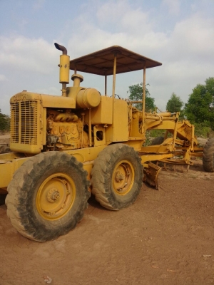 รถเกรด ยี่ห้อ galion118b ไม่มีเอกสาร รถพร้อมใช้งาน ประหยัดน้ำมันมาก เครื่องสี่สูบ