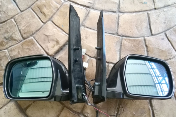 กระจกมองข้าง Toyota Estima สภาพสวย กระจกมองข้าง Toyota Estima สภาพสวย