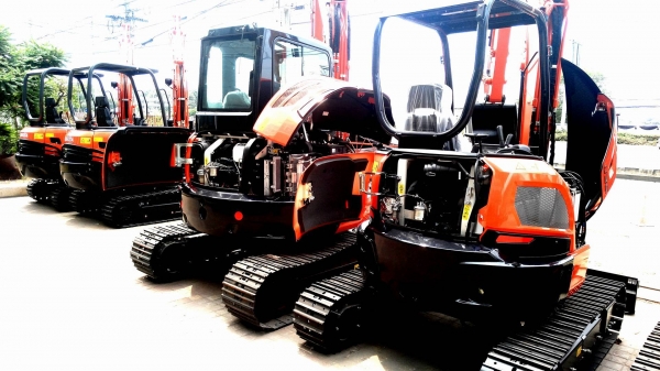 เด็ด!! รถขุดคูโบต้าใหม่ โปรดี มีนาคมนี้