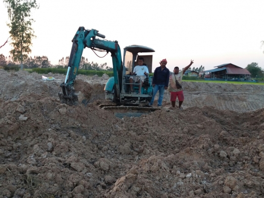 Koberco 30 ur 2 ขายถูก 249000 ต่อรองกันได้ครับอยู่ไกลมีรถส่งให้ครับ