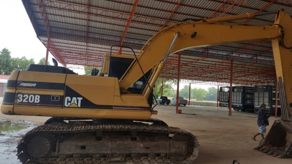 CAT 320B รถสวยสภาพพร้อมใช้งาน เครื่องปั้มดี โซ่ช่วงล่างเต็ม เฟรมสวย แอร์เย็น บูมอามสวย ไฟฟ้าครบ