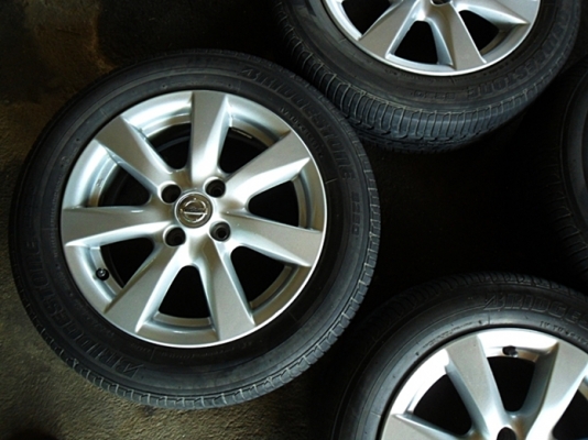 แม็กขอบ15 แท้ 4รู100 ยางบริดสโตน ลงพื้นปี14 ดอกหนา ล้อละ1400