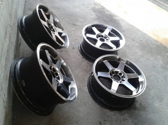 ขอบ17นิ้ว5รู114 ชุดนี้ ราคา 7300 บาท