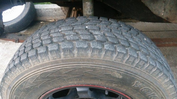 ขายล้อ 5/139 รูจิ๊ป ใส่คาริเบี้ยน วีทาล่า ได้  ขอบ15 กว้าง7.5  พร้อมยางโยโก 215/80/15  สภาพดีครับ