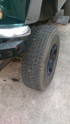 ขายล้อ 5/139 รูจิ๊ป ใส่คาริเบี้ยน วีทาล่า ได้  ขอบ15 กว้าง7.5  พร้อมยางโยโก 215/80/15  สภาพดีครับ