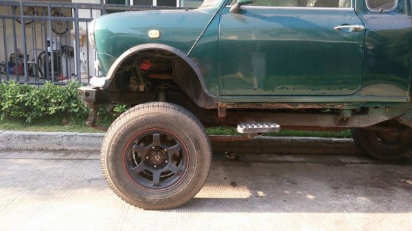 ขายล้อ 5/139 รูจิ๊ป ใส่คาริเบี้ยน วีทาล่า ได้  ขอบ15 กว้าง7.5  พร้อมยางโยโก 215/80/15  สภาพดีครับ