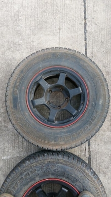 ขายล้อ 5/139 รูจิ๊ป ใส่คาริเบี้ยน วีทาล่า ได้  ขอบ15 กว้าง7.5  พร้อมยางโยโก 215/80/15  สภาพดีครับ