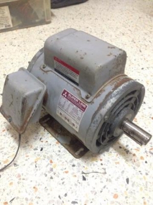 มอเตอร์ มิตซู  1.5 HP ไฟบ้าน 220v สวยๆ  เสียงนิ่มเงียบมาก