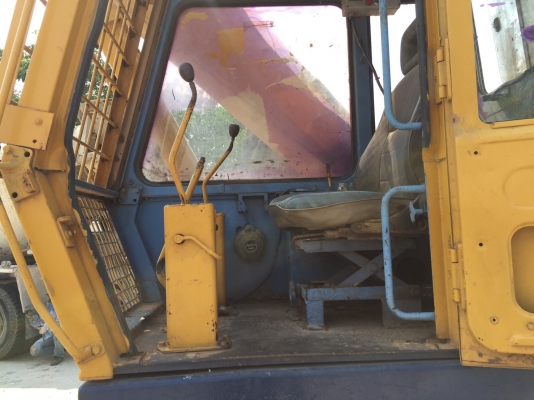 ขายรถแบคโค KOMATSU PC200-2 ติดตัวดูดแม่เหล็ก สะภาพพร้อมใช้ มูมฮาร์มสวย เหรมสวย เอวมีขยับบ้างเล็กน้อย ระบบการทำงานมือขยุ้มพร้อมใช้ ราคา.550000 ต่อรอง สนใจโทร081-3531946 ลาย (ID) 081-3531946 ต่อ.บางนา รถอยู่สระบุรีครับ